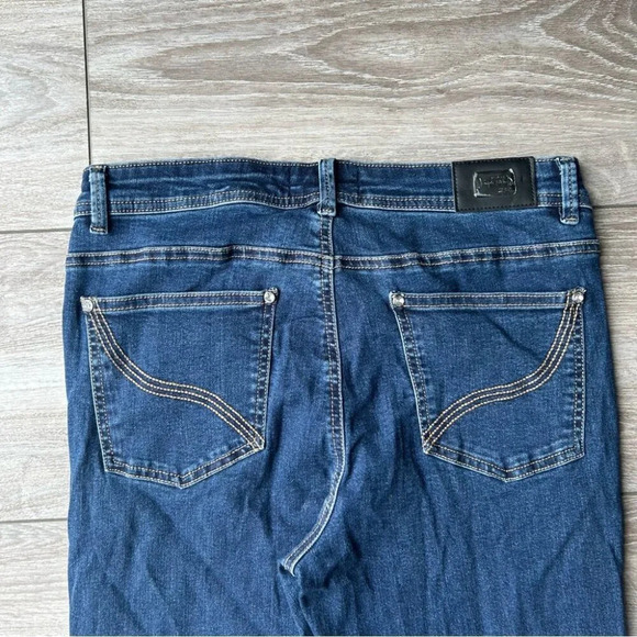 Joseph Ribkoff Paisley Embroidered Stretchy Skinny  Jeans - Picture 14 of 15